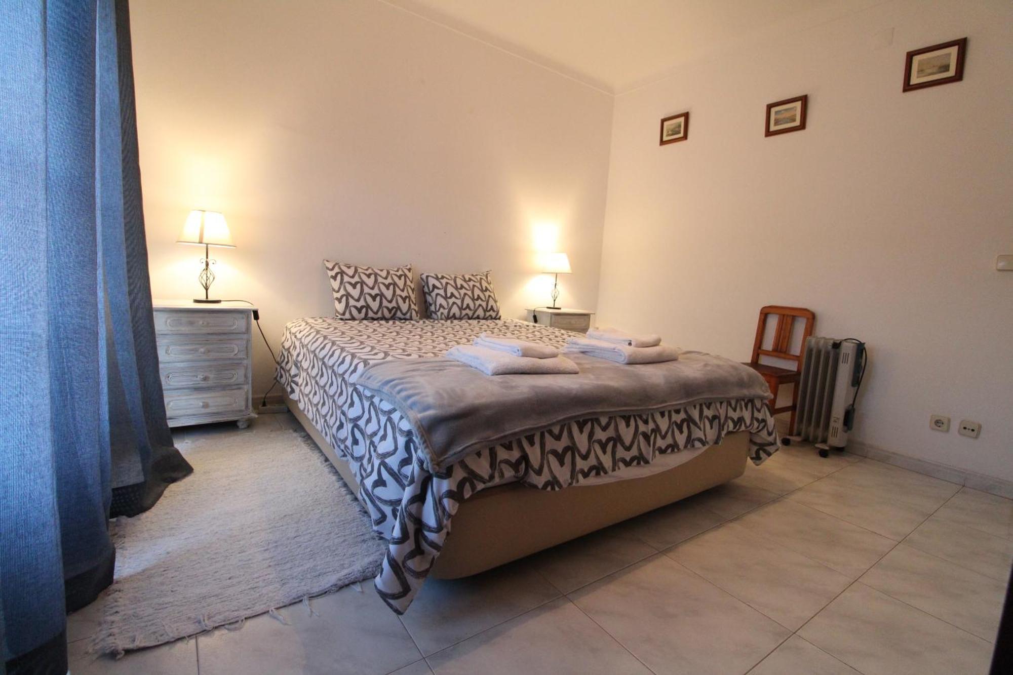 Casa Cor-De-Rosa Apartment วิลานอวา ดิ มิลฟงติส ภายนอก รูปภาพ